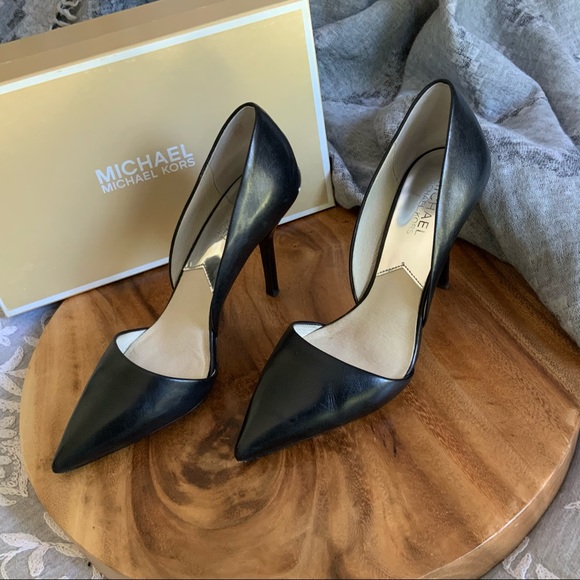 Michael Kors Women's Black Leather 4inch Heels - Picture 2 of 8